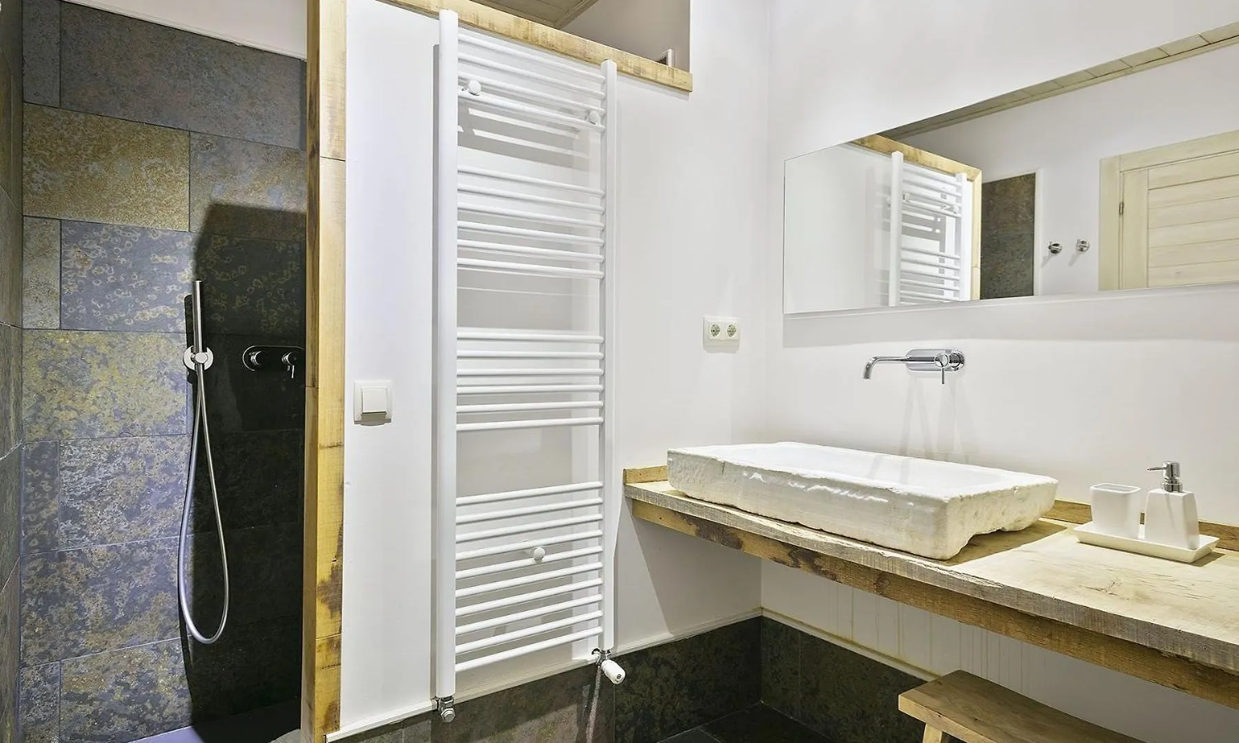 Luderna - Apartamento Val De Ruda E4 De Marimanha Бакейра-Берет Апартаменты